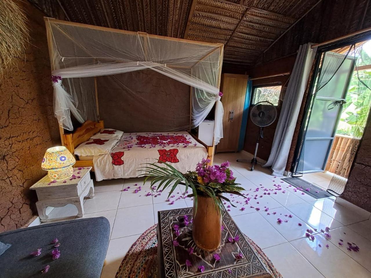 Hotel Le Chissioua à Sada Extérieur photo